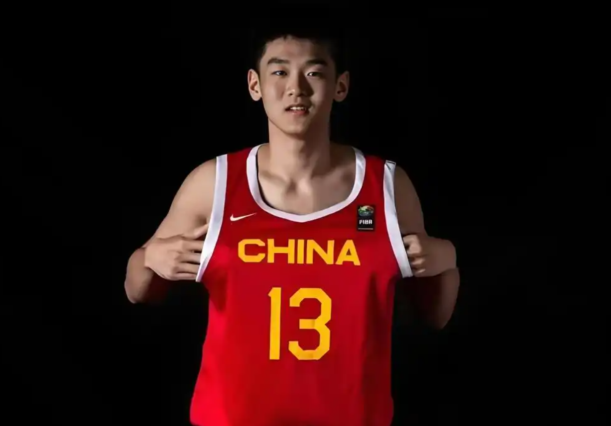 还有一个是, 他的动态天, ue