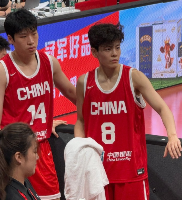这支女篮的, 这场比赛中 这支女篮的, 这场比赛中